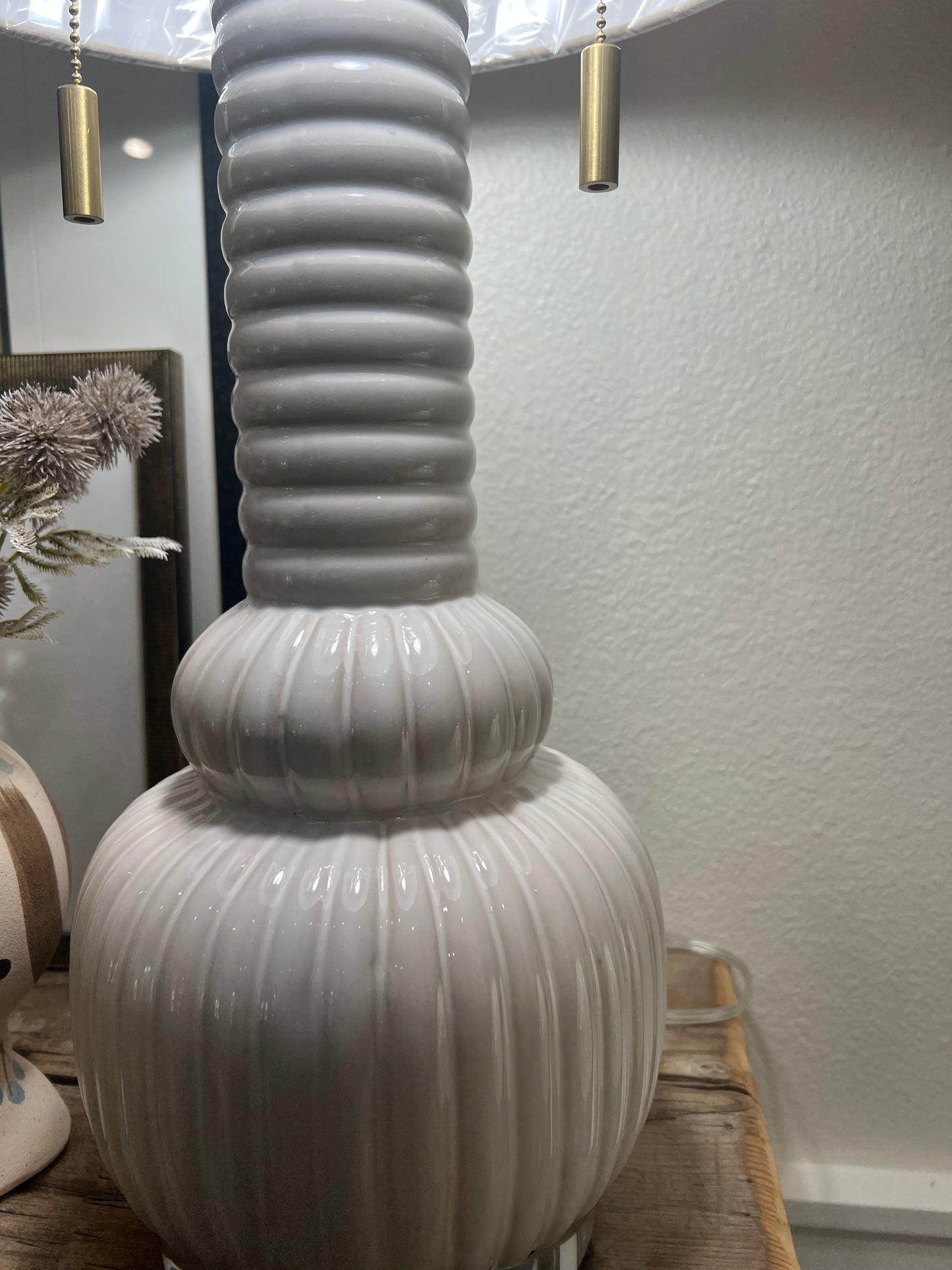 Double brass chain white lamp