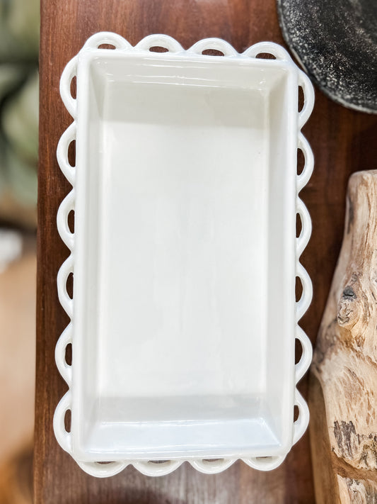 Stoneware Scalloped Napkin Holder