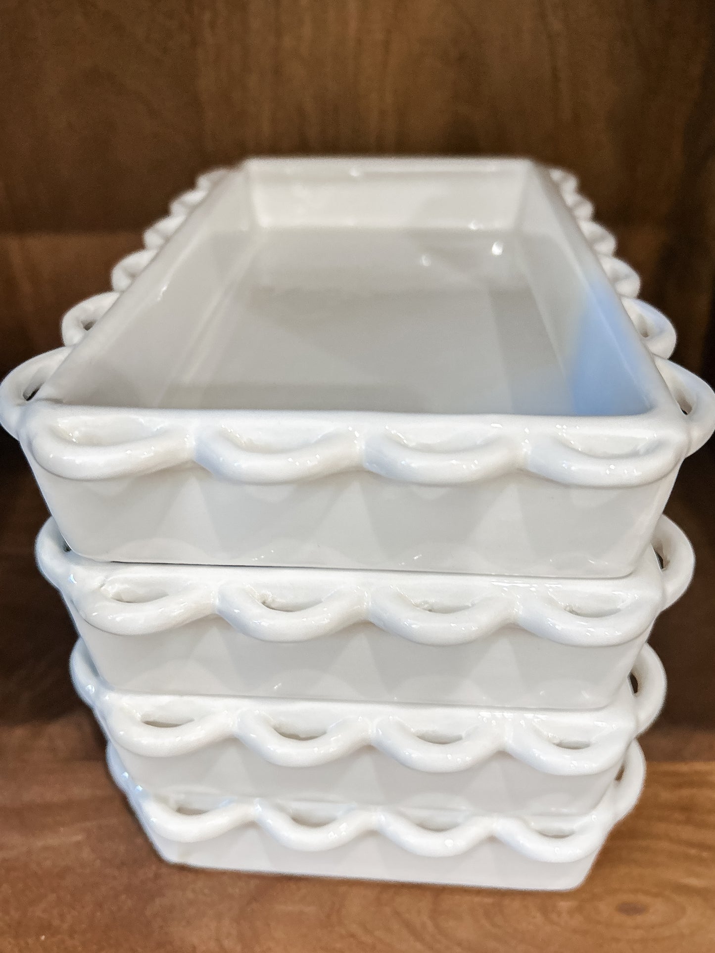 Stoneware Scalloped Napkin Holder