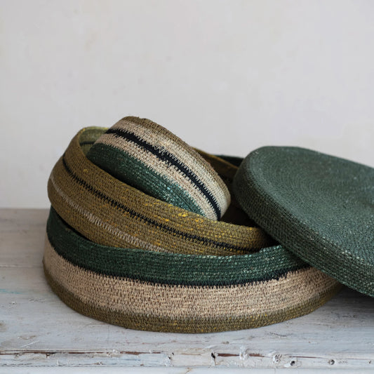 Hand-Woven Seagrass Nesting Baskets Set